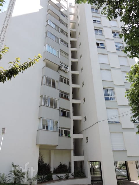 Image 3 - 249250